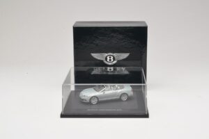 Bentley Continental GTC Light Grey Metallic Minichamps 1:43 BL907 Métal — image 4 sur 4