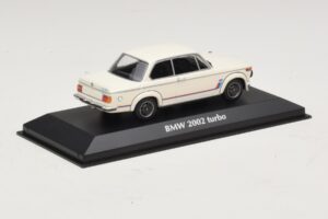 BMW 2002 Turbo Blanc Maxichamps 1:43 940022201 Métal — image 2 sur 4