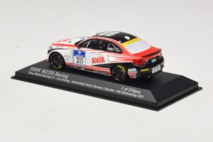 BMW M235i Team Mathol Racing #311 Scherfeld / Duve 24 Hours of Nurburgring 2015 Minichamps 1:43 437152511 Métal — image 3 sur 4
