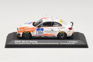 BMW M235i Team Rent2drive #304 Ackermann / Wishkirchen 24 Hours of Nurburgring 2015 Minichamps 1:43 437152504 Métal