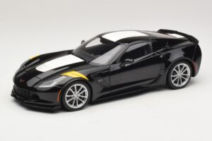 Chevrolet Corvette C7 Grand Sport Noir avec Rayures Blanches AUTOart 1:18 71273 Composite