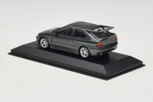 Ford Escort RS Cosworth Vert Foncé Métallisé Minichamps 1:43 430086300 Métal — image 3 sur 4