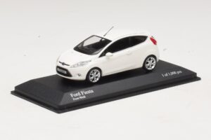 Ford Fiesta Mk6 Blanc Minichamps 1:43 400088002 Métal — image 2 sur 4