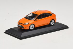 Ford Focus ST Mk2 Electric Orange Minichamps 1:43 400087302 Métal — image 2 sur 4