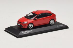 Ford Focus ST Mk2 Rouge Minichamps 1:43 400087301 Métal — image 2 sur 4