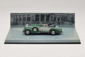 Horch 853 Cabriolet Vert Minichamps 1:43 436012034 Métal