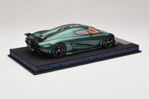 Koenigsegg Regera Carbone Teinté Vert FrontiArt 1:18 AS010-110 Résine — image 2 sur 7