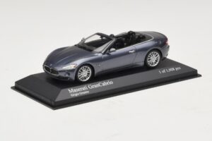 Maserati GranCabrio Gris Métallisé Minichamps 1:43 400123931 Métal — image 2 sur 4