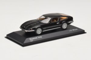Maserati Indy Noir Minichamps 1:43 437123121 Métal — image 2 sur 4