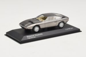 Maserati Khamsin Grey Metallic Minichamps 1:43 437123220 Métal — image 2 sur 4