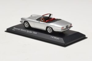 Maserati Mistral Spyder Argent Minichamps 1:43 437123431 Métal — image 3 sur 4