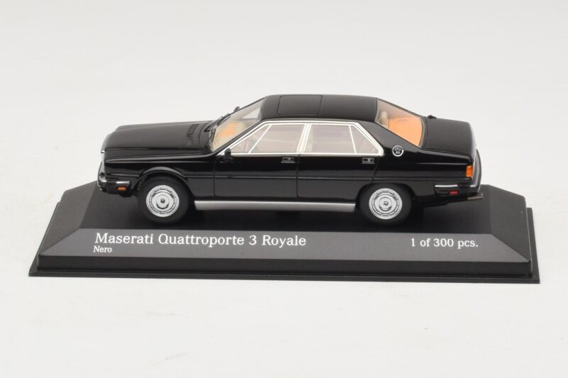 Maserati Quattroporte III Royale Noir Minichamps 1:43 437123501 Métal