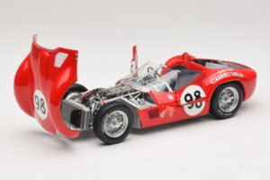 Maserati Tipo 61 #98 C. Shelby Times Mirror Grand Prix for Sportscars 1960 Minichamps 1:18 100601298 Métal — image 2 sur 8