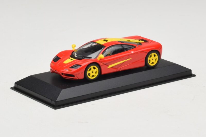 McLaren F1 Rouge Avec Rayures Jaunes Minichamps 1:43 McLaren F1 Rouge Avec Rayures Jaunes Minichamps 1:43 MCLAREN006 Métal