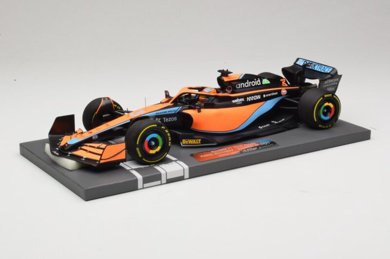McLaren MCL36 #3 D. Ricciardo Bahrain GP 2022 Minichamps 1:18 537221803 Métal