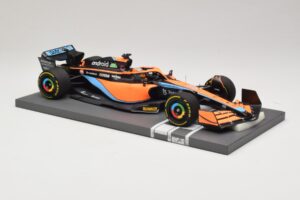 McLaren MCL36 #3 D. Ricciardo Bahrain GP 2022 Minichamps 1:18 537221803 Métal — image 7 sur 7