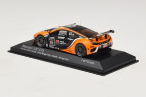 McLaren MP4-12C GT3 #15 Boutsen Racing Bovy / Broggi 24 Hours of Spa 2012 Minichamps 1:43 437121315 Métal — image 3 sur 4