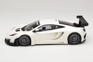 McLaren MP4-12C GT3 Blanc 2013 Minichamps 1:18 151121394 Métal — image 3 sur 6
