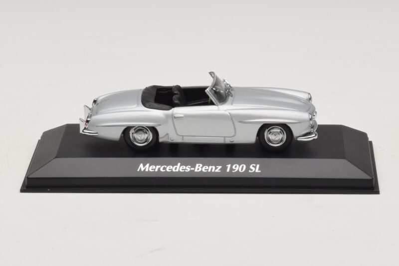 Mercedes 190 SL W121 Argent Maxichamps 1:43 Mercedes 190 SL W121 Argent Maxichamps 1:43 940033130 Métal