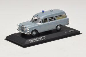 Mercedes 190 W110 Ambulance DRK Minichamps 1:43 400037270 Métal — image 2 sur 4