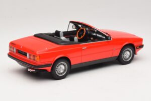 Mercedes 300 Cabriolet Rouge Foncé Minichamps 1:43 437032131 Métal — image 2 sur 6