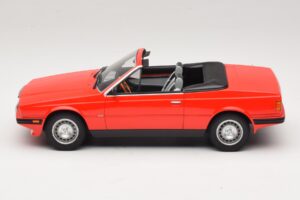 Mercedes 300 Cabriolet Rouge Foncé Minichamps 1:43 437032131 Métal — image 3 sur 6