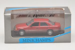 Mercedes 300D W124 Turbo Rouge Minichamps 1:43 3210 Métal — image 4 sur 4