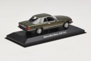Mercedes 450 SLC C107 Vert Foncé Métallisé Maxichamps 1:43 940033420 Métal — image 2 sur 4