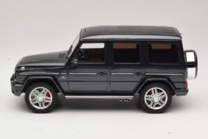 Mercedes AMG G63 W463 Noir GT Spirit 1:18 GT035 Résine — image 3 sur 6