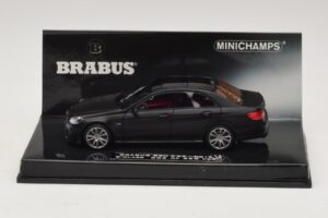 Mercedes Brabus 850 E63 W212 Noir Mat Minichamps 1:43 437034101 Métal