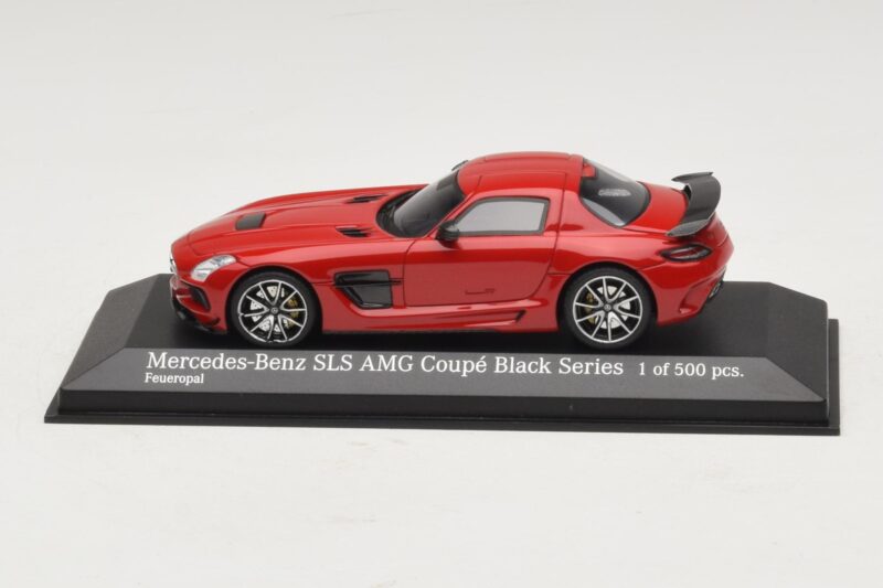 Mercedes SLS AMG C197 Black Series Rouge Minichamps 1:43 Mercedes SLS AMG C197 Black Series Rouge Minichamps 1:43 437033021 Métal