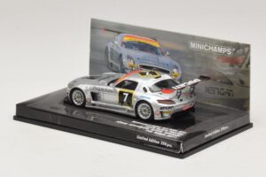 Mercedes SLS AMG GT3 #7 Black Falcon Jager / Seyffarth 24 Hours of Dubai 2011 Minichamps 1:43 437110307 Métal — image 3 sur 5
