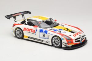 Mercedes SLS AMG GT3 #9 B. Schneider / J. Bleekemolen Black Falcon 24 Hours of Nurburgring Winner 2013 Minichamps 1:18 151133 — image 4 sur 6
