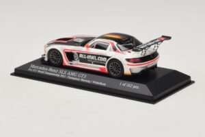 Mercedes SLS AMG GT3 All-Inkl.com #38 FIA GT1 World Championship 2012 Champions Minichamps 1:43 410123238 Métal — image 3 sur 4