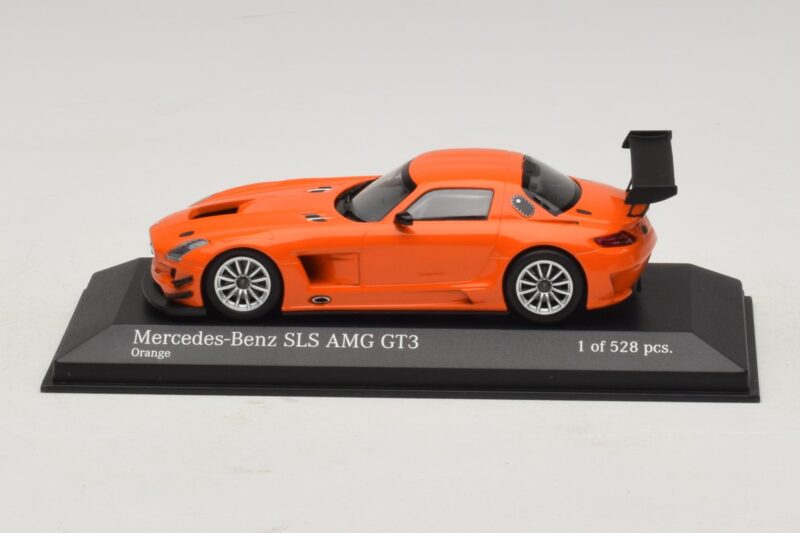 Mercedes SLS AMG GT3 Street Orange Minichamps 1:43 Mercedes SLS AMG GT3 Street Orange Minichamps 1:43 410113204 Métal