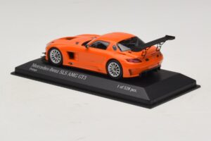 Mercedes SLS AMG GT3 Street Orange Minichamps 1:43 410113204 Métal — image 3 sur 4