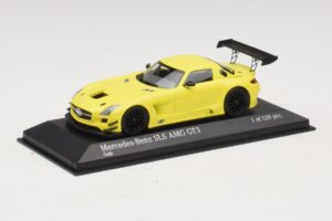 Mercedes SLS AMG GT3 Jaune Minichamps 1:43 410113201 Métal — image 2 sur 4