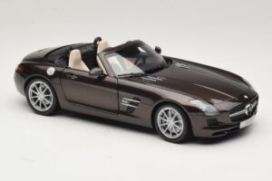 Mercedes SLS AMG Sepang Brown Minichamps 1:18 B66960080 Métal — image 7 sur 9