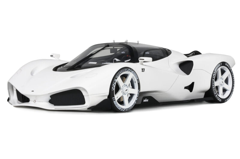 Nilu27 Nilu Super White GT Spirit 1:18 Nilu27 Nilu Super White GT Spirit 1:18 GT578 Résine