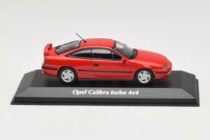 Opel Calibra Turbo 4x4 Rouge Maxichamps 1:43 940045721 Métal