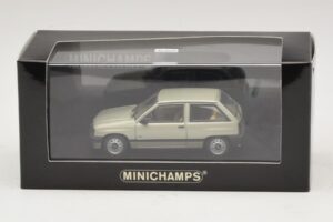 Opel Corsa A Vert Clair Métallisé Minichamps 1:43 CORSA001 Métal — image 4 sur 4