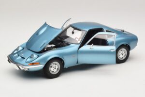 Opel GT Blue Metallic Minichamps 1:18 180049030 Métal — image 2 sur 8