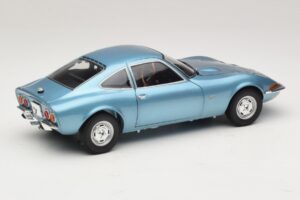 Opel GT Blue Metallic Minichamps 1:18 180049030 Métal — image 3 sur 8