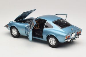 Opel GT Blue Metallic Minichamps 1:18 180049030 Métal — image 5 sur 8