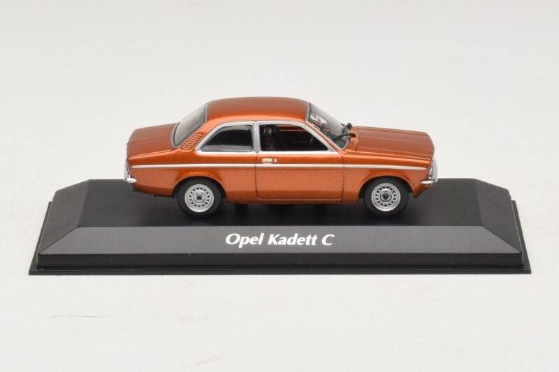 Opel Kadett C Bronze Métallisé Maxichamps 1:43 940045600 Métal