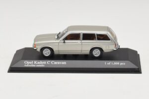 Opel Kadett C Caravan Silver Metallic Minichamps 1:43 400048111 Métal