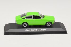 Opel Kadett C Coupe Vert Maxichamps 1:43 940045621 Métal