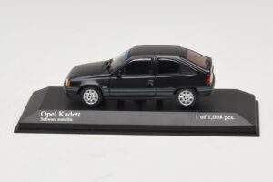 Opel Kadett E Black Metallic Minichamps 1:43 400045901 Métal