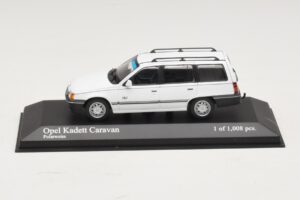 Opel Kadett E Caravan Blanc Minichamps 1:43 400045911 Métal