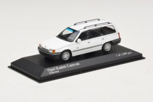 Opel Kadett E Caravan Blanc Minichamps 1:43 400045911 Métal — image 2 sur 4